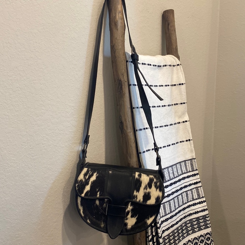 Carriel Bag
